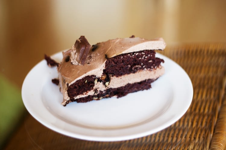 Mocno czekoladowy tort fasolowy dietetyczny tort zdrowy deser